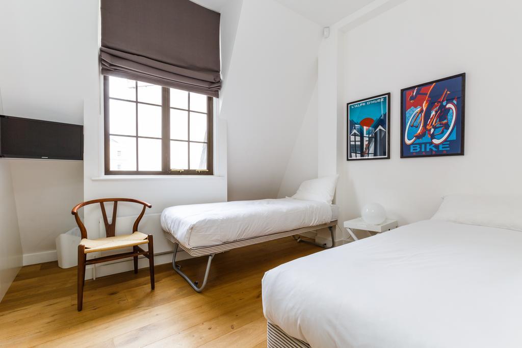 Cockspur Street, 3 bedrooms London Exteriör bild